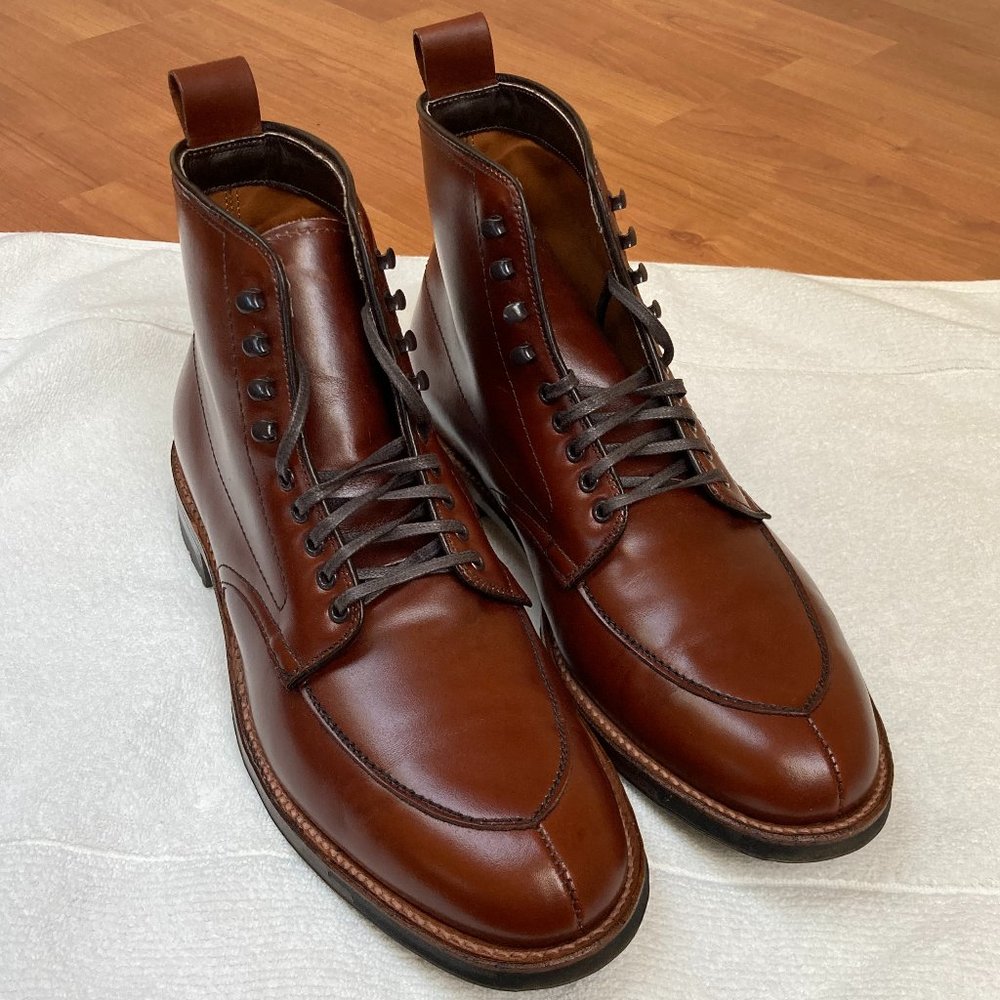 Alden Cognac Split Toe V-Tip Boot Size 8.5